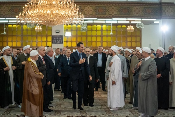 اقامه نماز عید فطر در دمشق با حضور بشار اسد
