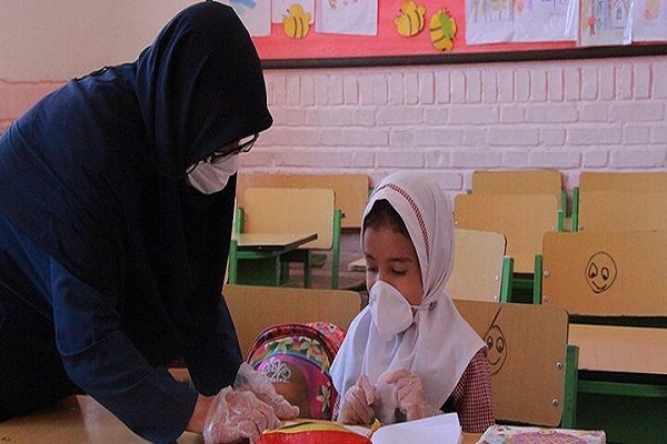 تجلیل از معلمان برگزیده