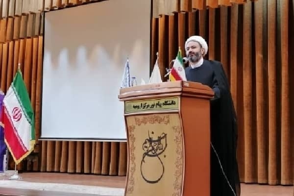 حجت&zwnj;السلام سجاد بیگی مسئول دفتر نهاد نمایندگی مقام معظم رهبری در دانشگاه پیام نور آذربایجان&zwnj;غربی