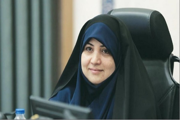 فرزانه کلاهدوزان عضو شورای شهر اصفهان
