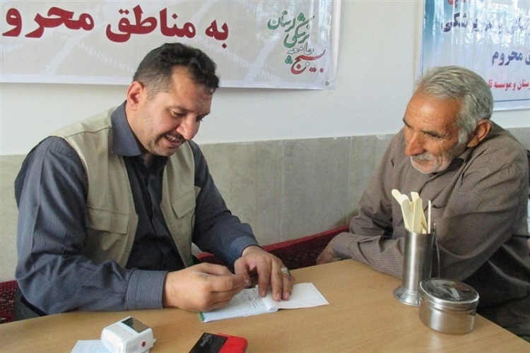 اعزام تیم&zwnj;های پزشکی و درمانی بسیج جامعه پزشکی به مناطق حاشیه شهر