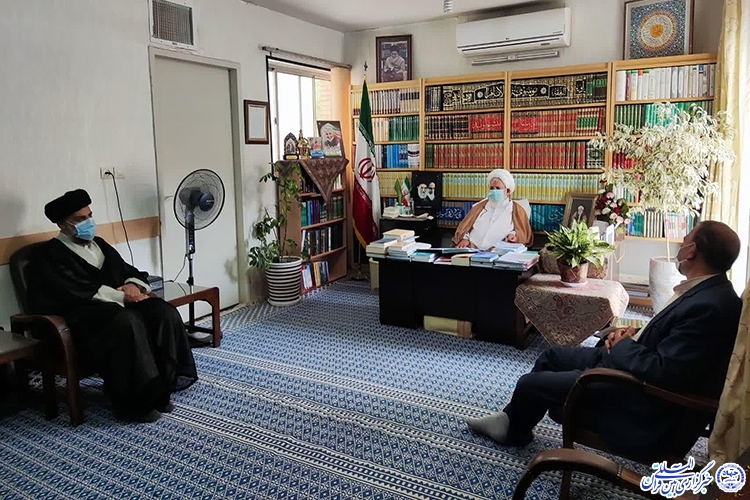 کتب شهید مطهری در واحدهای درسی دانشجویان گنجانده شود