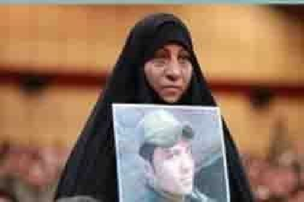 رهایی از قصاص با گذشت مادر شهید رهایی از قصاص با گذشت مادر شهید