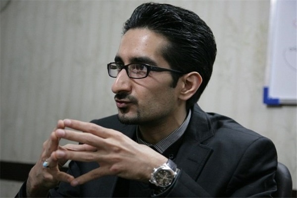 پیام فضلینژاد مدیرمسئول مجله نقد اندیشه پیام فضلینژاد مدیرمسئول مجله نقد اندیشه