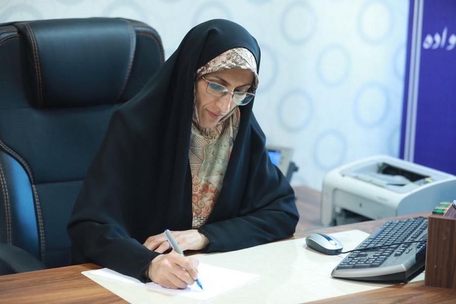 کبری علیخانی، مدیرکل امور بانوان استانداری قزوین