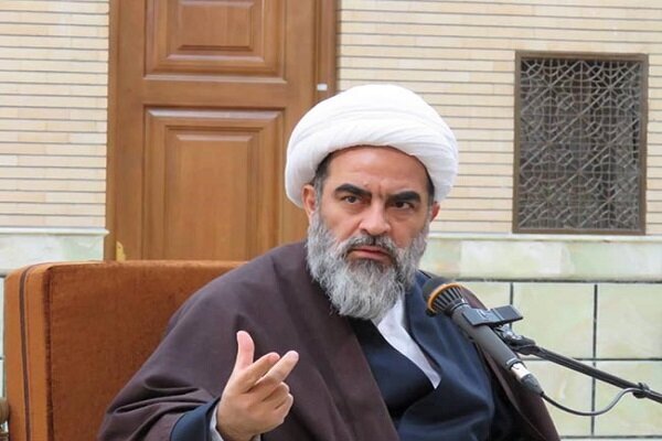 آیت&zwnj;الله محمد جواد فاضل لنکرانی، رئیس مرکز فقهی ائمه اطهار(ع) 