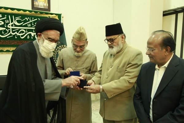 دیدار جمعی از علمای هند و بنگلادش با آیت‌الله سعیدی