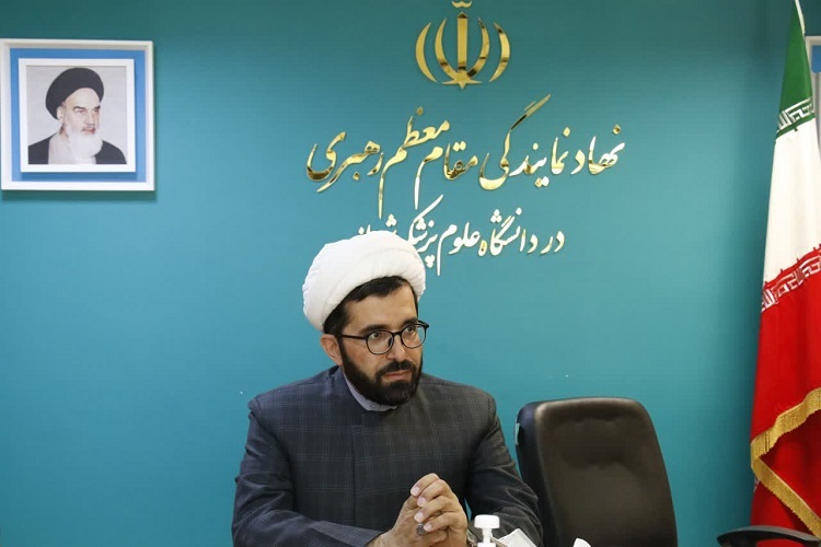 حجت&zwnj;الاسلام والمسلمین محمد مهدوی، معاون نهاد رهبری در دانشگاه علوم پزشکی شیراز