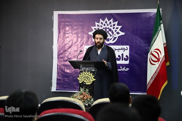 دومین عصر شعر&zwnj; داد خواست برگزار شد