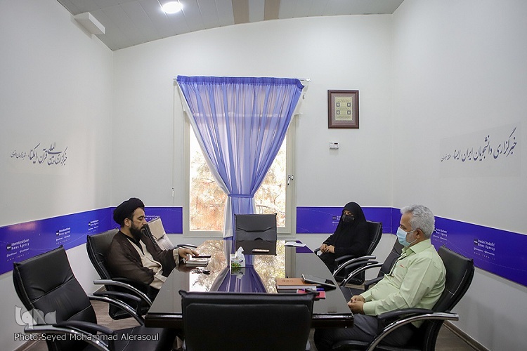 حضور سید محسن موسوی، معاون فرهنگی نهاد رهبری در دانشگاه‌های آزاد استان خراسان رضوی در تحریریه ایکنا 