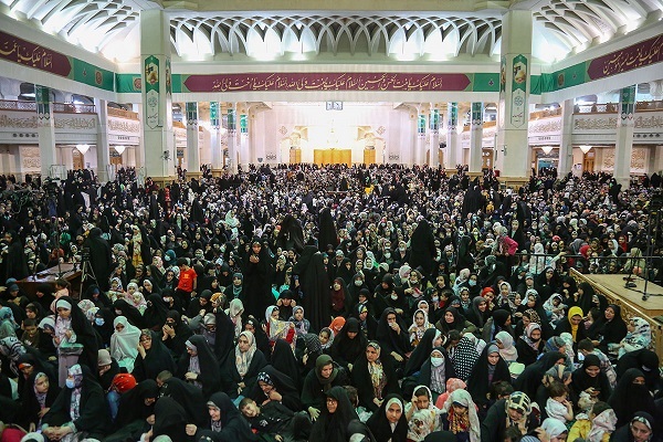 جشن &laquo;دختران آفتاب&raquo; در حرم بانوی کرامت