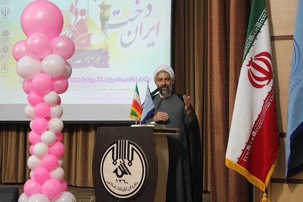 حجت الاسلام&zwnj;و&zwnj;المسلمین احمد حاتمیان، رئیس اداره تبلیغات اسلامی سنندج