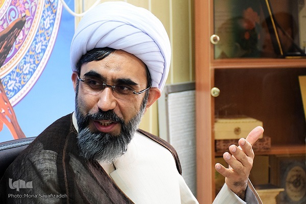حجت&zwnj;الاسلام احمد شرفخانی، رئیس مرکز امور خیریه سازمان اوقاف و امور خیریه