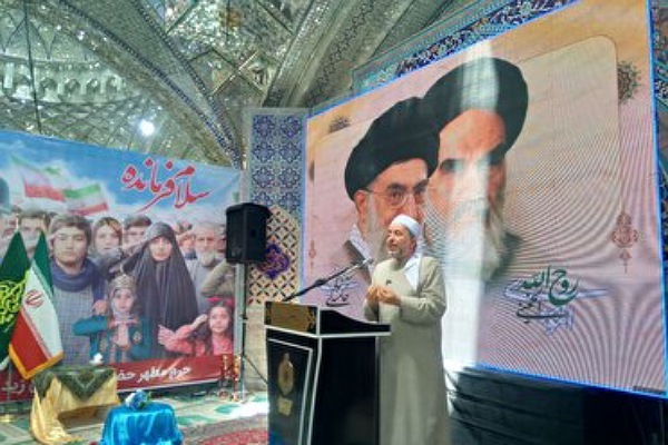 ماموستا کریمی مشاور رئیس جمهور در اقوام و اقلیتهای مذهبی ماموستا کریمی مشاور رئیس جمهور در اقوام و اقلیتهای مذهبی