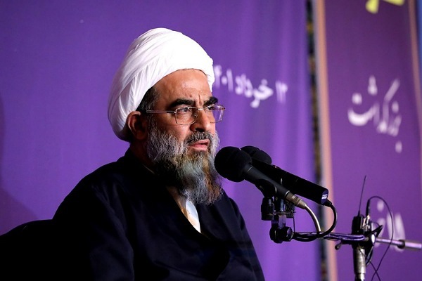 یت الله فاضل لنکرانی عضو جامعه مدرسین قم در مراسم ار تحال امام ره در گرگان