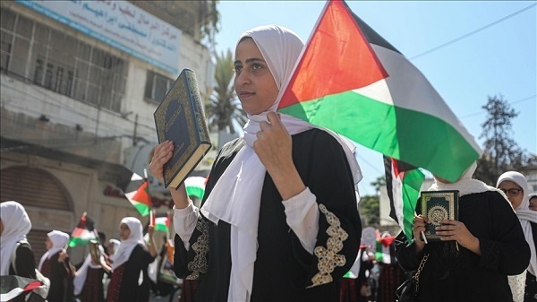 تکبیر کودکان و زنان فلسطین برای مقابله با یورش صهیونیست‌ها + فیلم