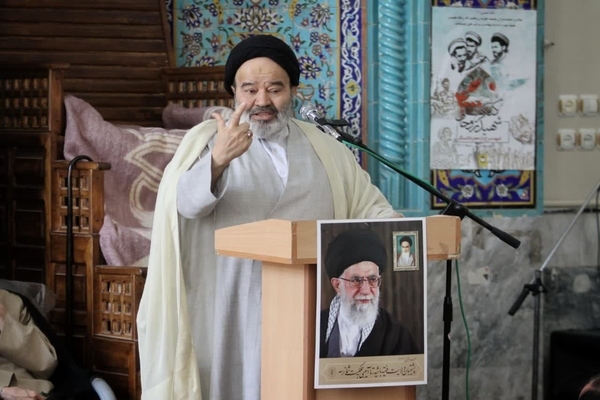 حجت&zwnj;الاسلام والمسلمین سید ابوالحسن نواب، رئیس دانشگاه ادیان و مذاهب،