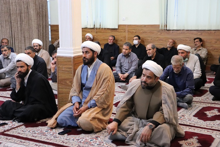 تراز حرکتی امام راحل قرآن و اهل بیت بود