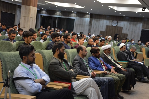 همایش «اندیشه‌ی اخلاقی امام خمینی (ره) و رهبری انقلاب اسلامی» برگزار شد