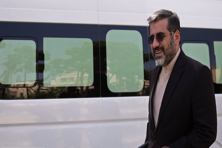 وزیر فرهنگ و ارشاد اسلامی وارد سمنان شد