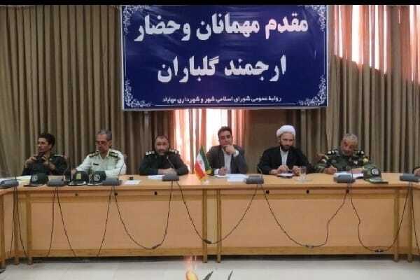 سلیمان پاکزاد، معاون سیاسی، امنیتی و اجتماعی فرمانداری مهاباد، سرهنگ منوچهر مودبی،معاون هماهنگ کننده سپاه مهاباد 