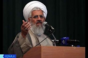 شخصیت خودساخته، عفت و نگرش امام راحل باید الگو باشد