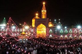 فیلم | اهدای حکم خادمی امام رضا(ع) به حاج قاسم