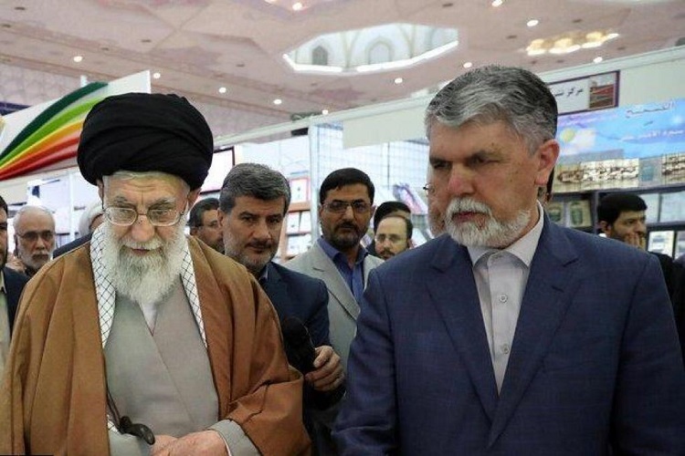 رهبر معظم انقلاب و سیدعباس صالحی رهبر معظم انقلاب و سیدعباس صالحی