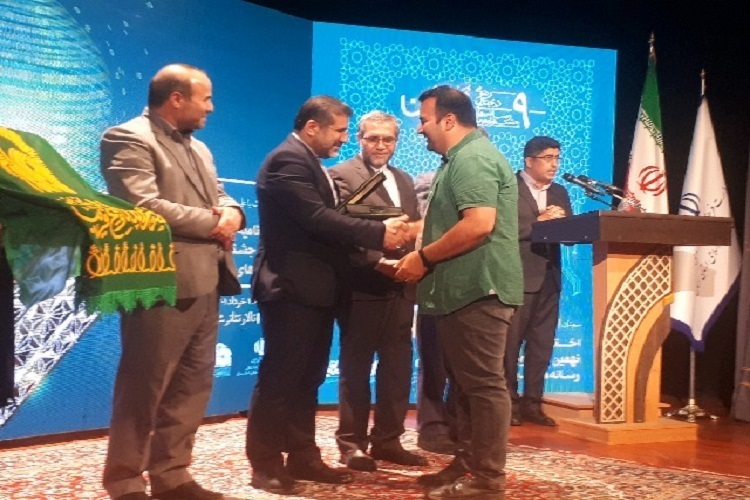 تجلیل از دو هنرمند پیشکسوت رضوی در سمنان