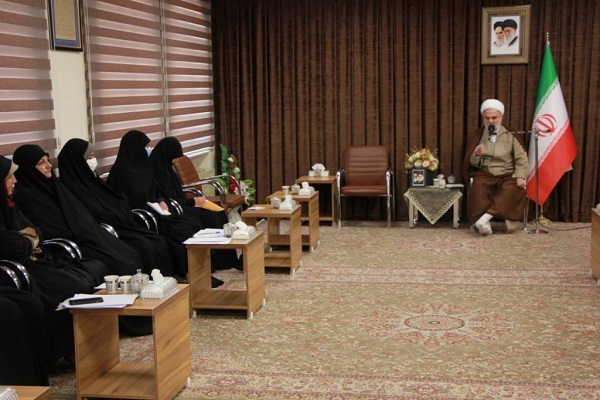 دیدار جامعه زنان با نماینده ولی فقیه در کردستان