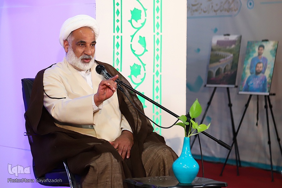 حجت&zwnj;الاسلام عباس بنی&zwnj;خاسته، کارشناس و&zwnj; نویسنده 