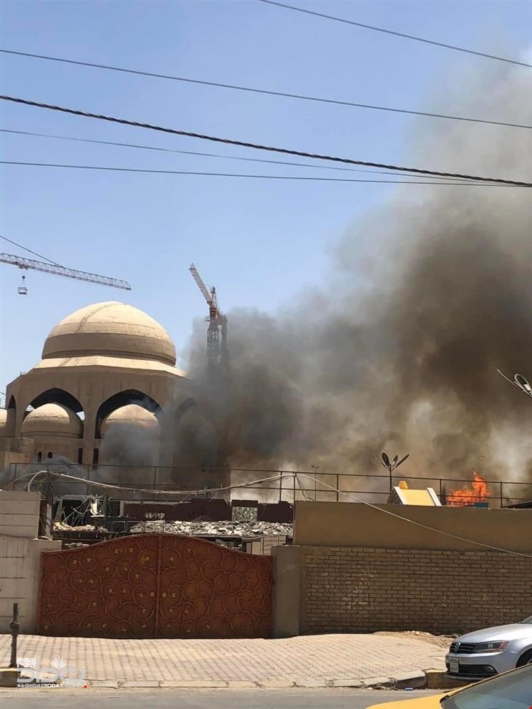 آتش‌سوزی در مسجد جامع الرحمن در بغداد + عکس