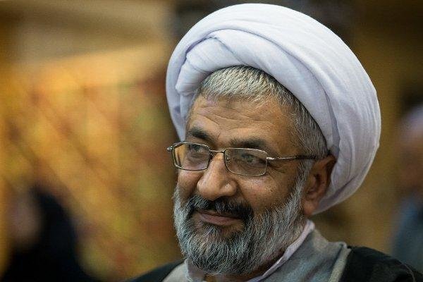 شرکت 207 شاعر در کنگره بین‌المللی «شعر توحیدی» در میبد