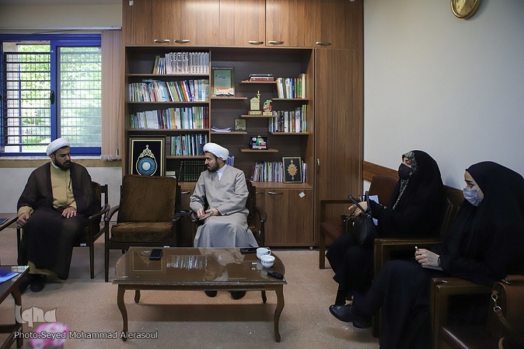 گفت و گو با حجت الاسلام والمسلمین جواد مهدوی‌نسب، رئیس نهاد نمایندگی رهبری در دانشگاه‌های استان خراسان رضوی 