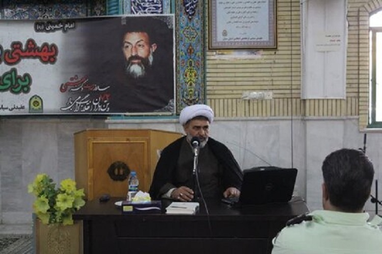 کمبودها با کار جهادی و انقلابی جبران شود