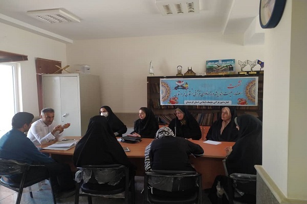 نشست هیئت بانوان اندیشه ورز کردستان نشست هیئت بانوان اندیشه ورز کردستان