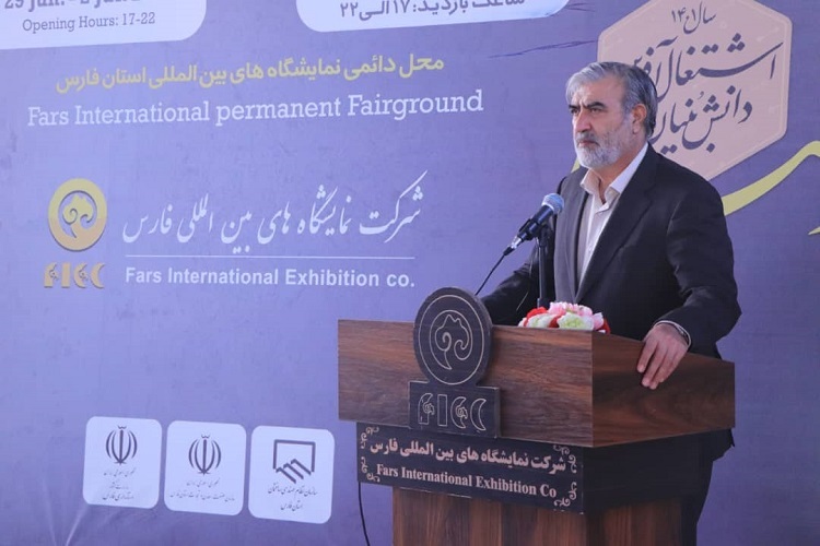ابراهیم عزیزی، نماینده مردم شیراز و زرقان در مجلس شورای اسلامی
