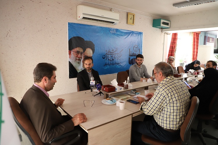 امروزه در فضای مجازی با کمبود تولید محتوای مناسب روبرو هستیم امروزه در فضای مجازی با کمبود تولید محتوای مناسب روبرو هستیم