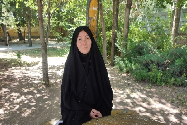 عاطفه نوری، معلم و کوهنورد اردبیلی