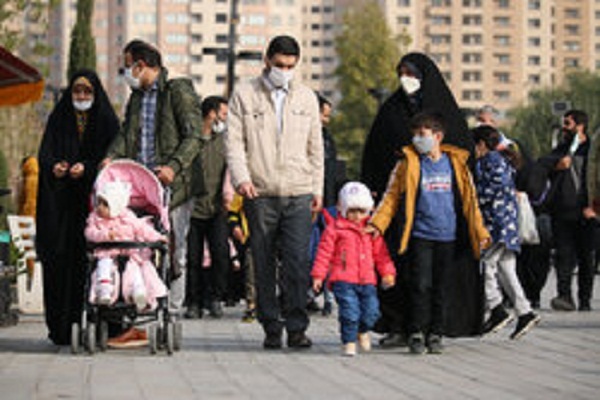 پیاده روی خانوادگی