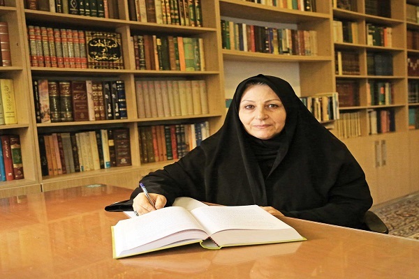 مرضیه محمدزاده، پژوهشگر تاریخ اسلام