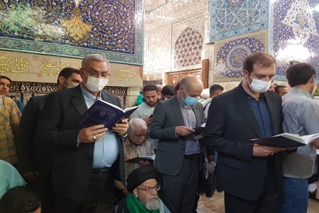 ارسالی/ آیین دانش‌آموختگی 600 دانشجوی پزشکی در حرم رضوی برگزار شد