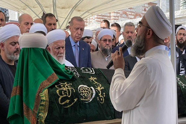 برگزاری مراسم تشییع پیکر عالم دینی مشهور ترکیه
