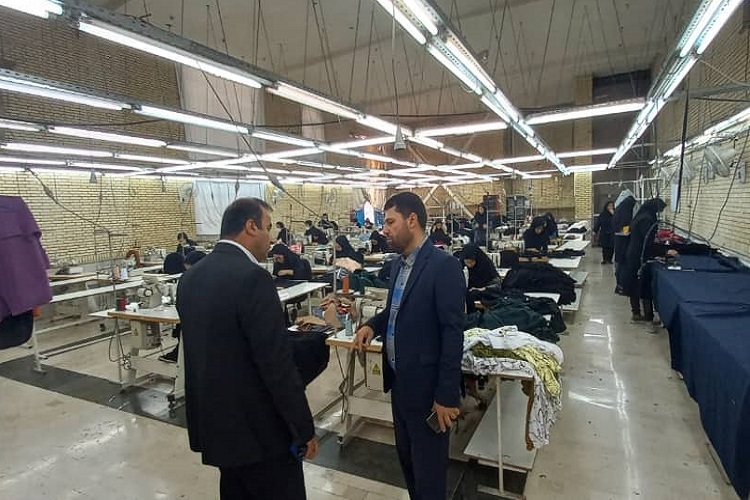 بازدید رئیس بسیج رسانه فارس از کارگاه های تولیدی، شهرک دستغیب شیراز 