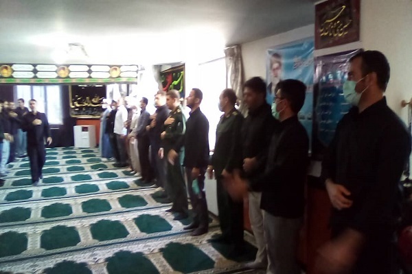 زنده نگه داشتن عاشورا از اهمیت سیاسی برخوردار است