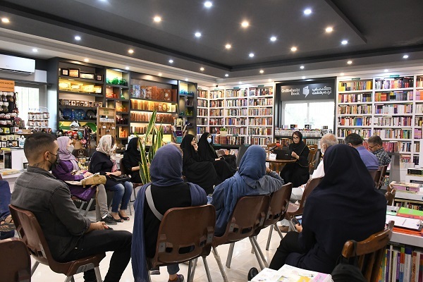 نشست بررسی اسطوره پهلوان در منظومه‌های حماسی