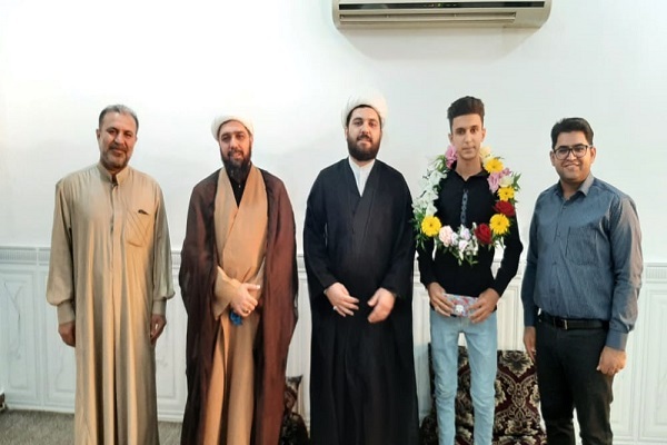 تجلیل از قرآن آموز برتر کشوری در شوش