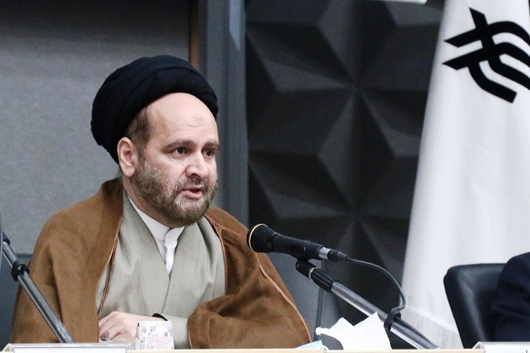 حجت&zwnj;الاسلام سیدمحمود طیب&zwnj;حسینی، مدیر گروه قرآن&zwnj;پژوهی پژوهشگاه حوزه و دانشگاه 