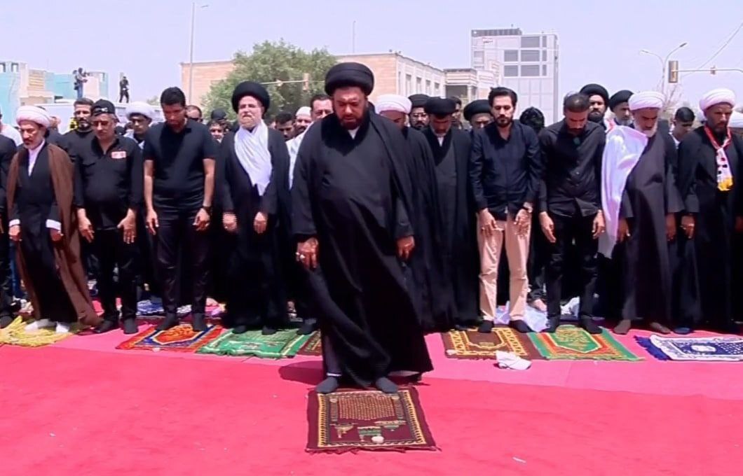 نماز وحدت صدری‌ها نزدیک پارلمان عراق