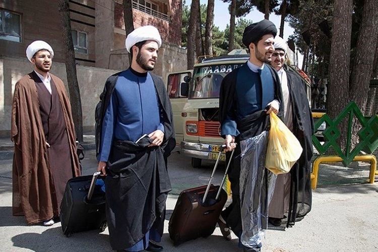 اعزام 20 مبلغ به مناطق حاشیه شهر در ایام محرم و صفر